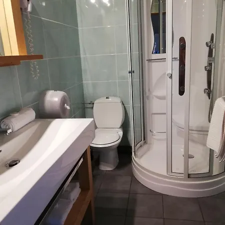 Le Taconet Отель 2*