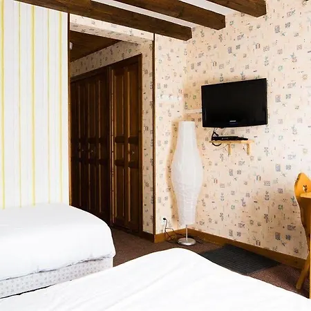 Le Taconet Hotel 2*