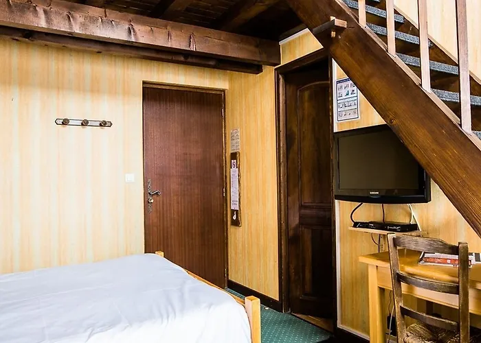 Le Taconet Hotel 2*